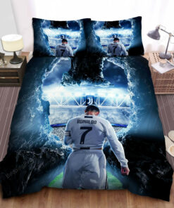 Cristiano Ronaldo In Juventus F.c. Uniform Digital Art Bed Sheets Duvet Cover Bedding Sets