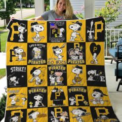 Pittsburgh Pirates Snoopy Quilt Blanket